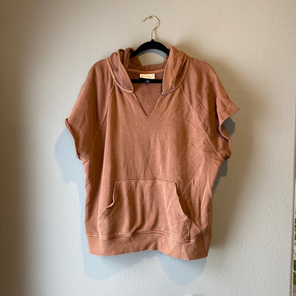 Universal Thread Copped Sleeve Sweatshirt
